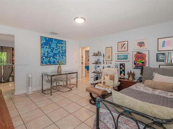 1521 NE 131st St, North Miami FL 33161