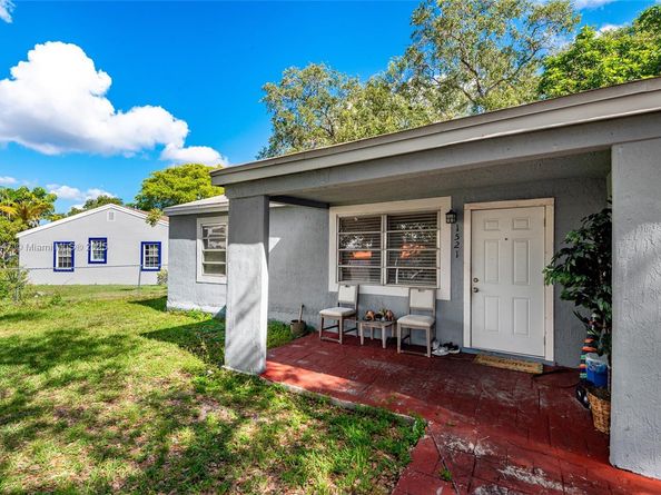 1521 NE 131st St, North Miami FL 33161