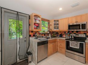 1521 NE 131st St, North Miami FL 33161