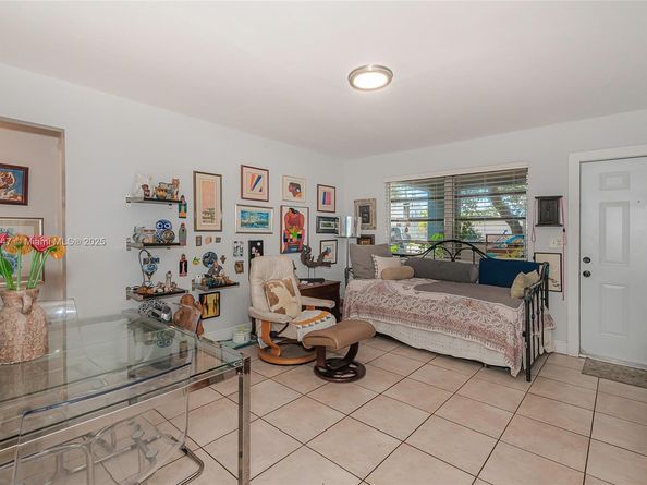 1521 NE 131st St, North Miami FL 33161