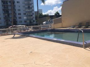 3720 NE 167th St 39, North Miami Beach FL 33160