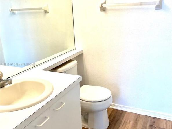 7886 Dixie Beach Cir 7886, Tamarac FL 33321