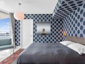 665 NE 25th St 2102, Miami FL 33137