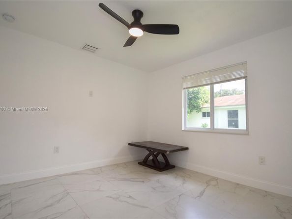 830 NW 19th Ter, Fort Lauderdale FL 33311