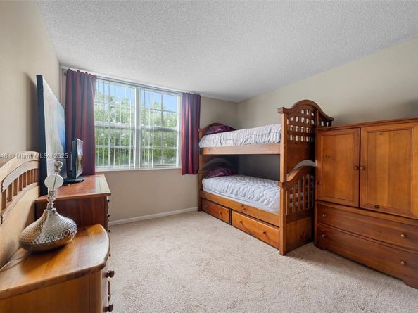 19999 E Country Club Dr 1208, Aventura FL 33180