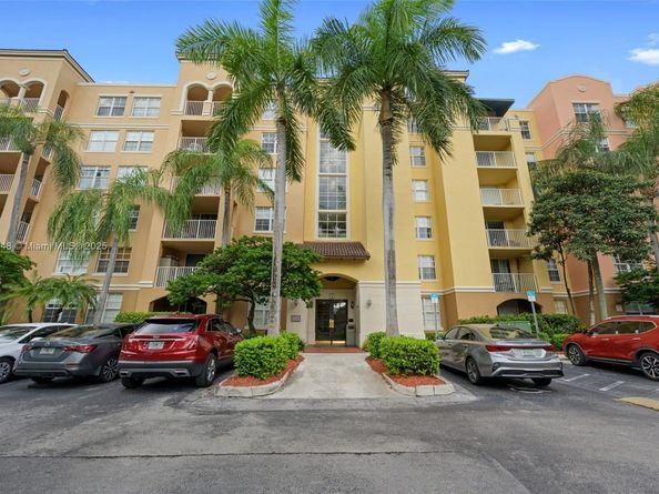 19999 E Country Club Dr 1208, Aventura FL 33180