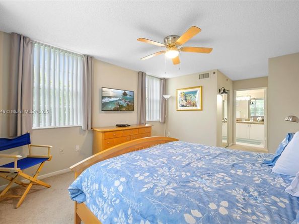 19999 E Country Club Dr 1208, Aventura FL 33180