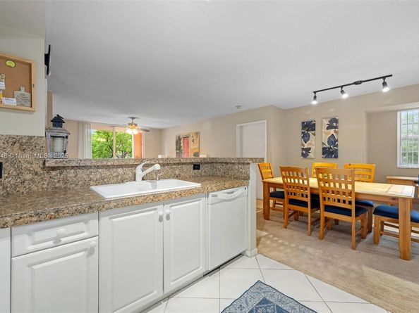 19999 E Country Club Dr 1208, Aventura FL 33180