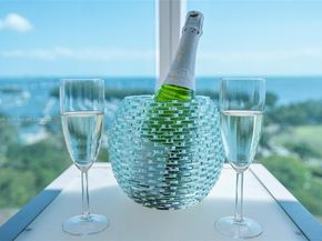 2889 Mcfarlane Rd 902, Miami FL 33133