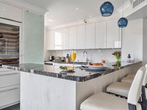 2889 Mcfarlane Rd 902, Miami FL 33133