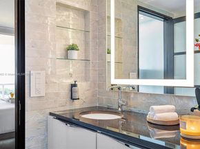 2889 Mcfarlane Rd 902, Miami FL 33133