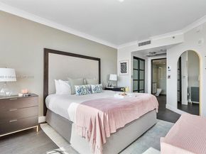 2889 Mcfarlane Rd 902, Miami FL 33133