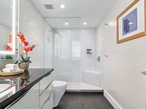 2889 Mcfarlane Rd 902, Miami FL 33133