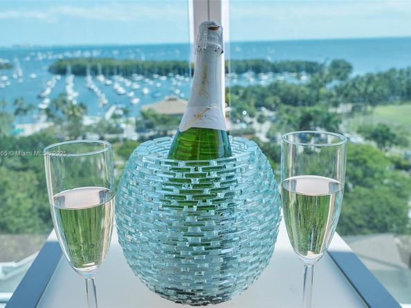 2889 Mcfarlane Rd 902, Miami FL 33133