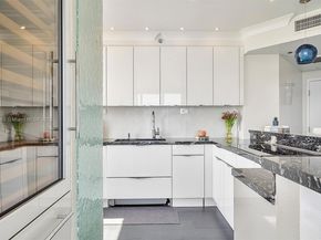 2889 Mcfarlane Rd 902, Miami FL 33133