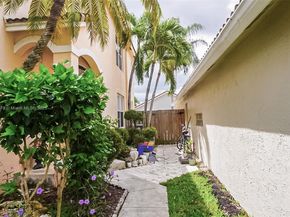 6864 Sugarloaf Key St, Lake Worth FL 33467