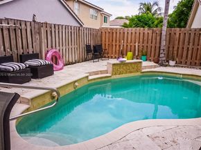 6864 Sugarloaf Key St, Lake Worth FL 33467