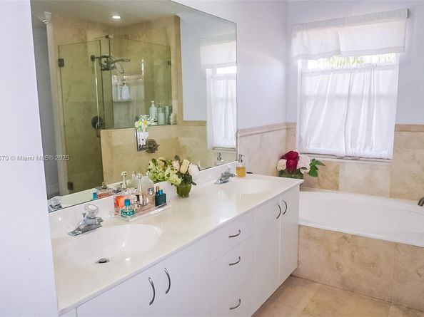 6864 Sugarloaf Key St, Lake Worth FL 33467