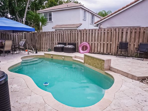 6864 Sugarloaf Key St, Lake Worth FL 33467