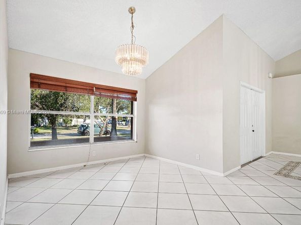 1200 NW 161st Ave, Pembroke Pines FL 33028