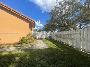 1200 NW 161st Ave, Pembroke Pines FL 33028