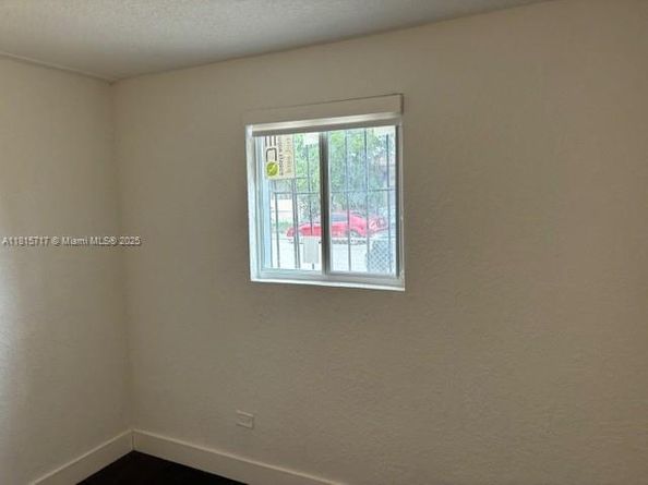 248 NW 69th St, Miami FL 33150