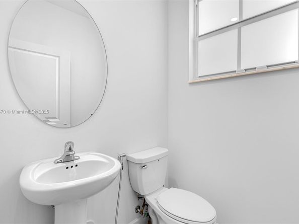 2375 NW 122nd Ter, Miami FL 33167
