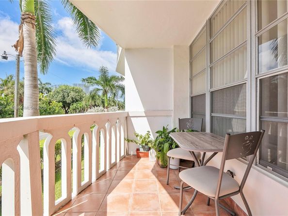 3199 S Ocean Dr 206, Hallandale Beach FL 33009