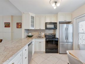 3199 S Ocean Dr 206, Hallandale Beach FL 33009