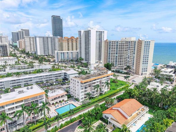 3199 S Ocean Dr 206, Hallandale Beach FL 33009