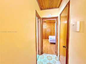 880 E 28th St, Hialeah FL 33013