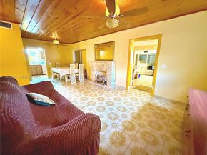 880 E 28th St, Hialeah FL 33013