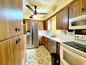 880 E 28th St, Hialeah FL 33013