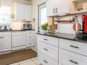 581 Blue Heron Dr 112B, Hallandale Beach FL 33009