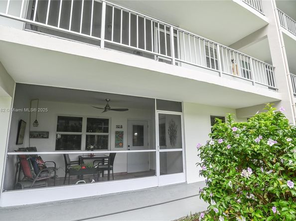581 Blue Heron Dr 112B, Hallandale Beach FL 33009