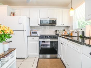 581 Blue Heron Dr