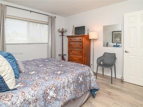 581 Blue Heron Dr 112B, Hallandale Beach FL 33009