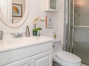 581 Blue Heron Dr 112B, Hallandale Beach FL 33009