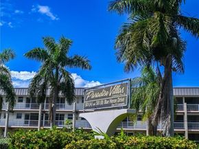 581 Blue Heron Dr 112B, Hallandale Beach FL 33009