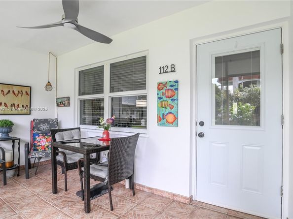 581 Blue Heron Dr 112B, Hallandale Beach FL 33009