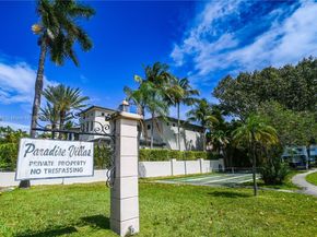 581 Blue Heron Dr 112B, Hallandale Beach FL 33009