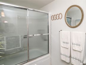 581 Blue Heron Dr 112B, Hallandale Beach FL 33009