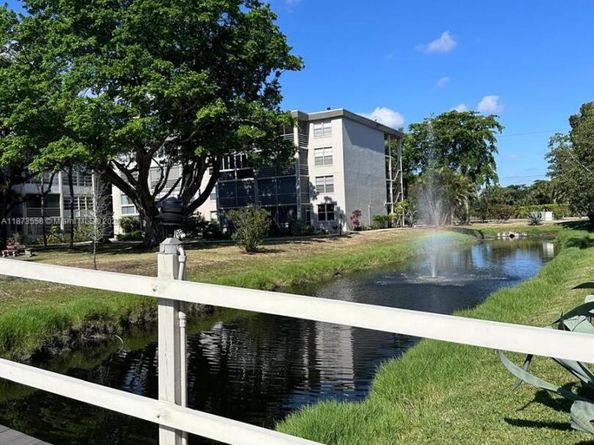4850 NW 29th Ct 130, Lauderdale Lakes FL 33313