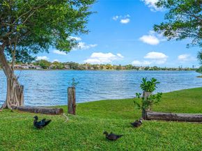 665 NE 195th St 326, Miami FL 33179