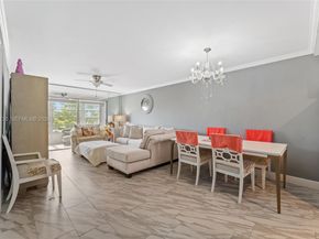 9401 Sunrise Lakes Blvd 307, Sunrise FL 33322