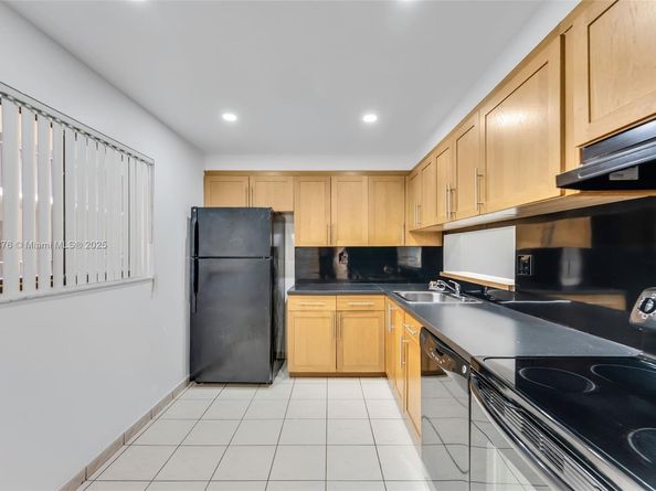 8420 SW 133rd Ave Rd 221, Miami FL 33183