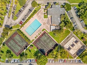 8420 SW 133rd Ave Rd 221, Miami FL 33183