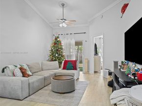 11065 NW 38th Pl, Sunrise FL 33351