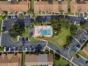 11065 NW 38th Pl, Sunrise FL 33351