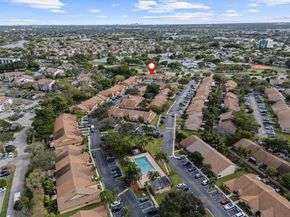 11065 NW 38th Pl, Sunrise FL 33351